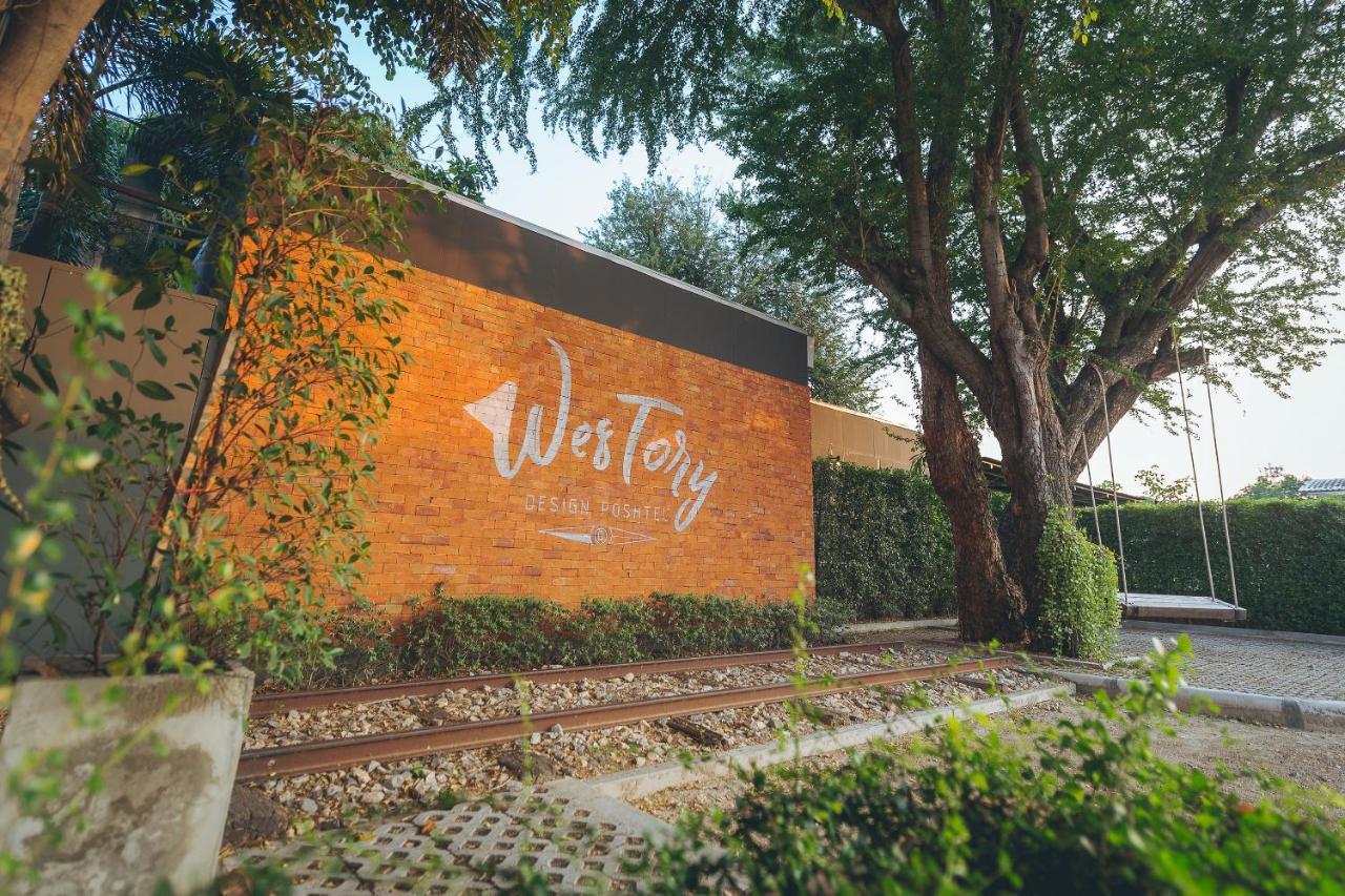 Westory Design Poshtel Hotel Kanchanaburi Exterior photo